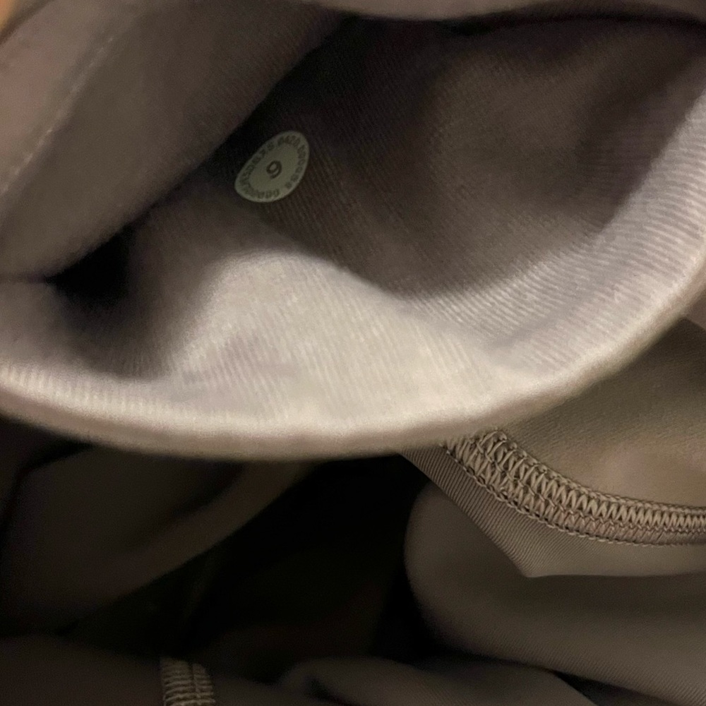 Lululemon Get In Line Super High Rise Tight size 6 - Picture 9 of 14